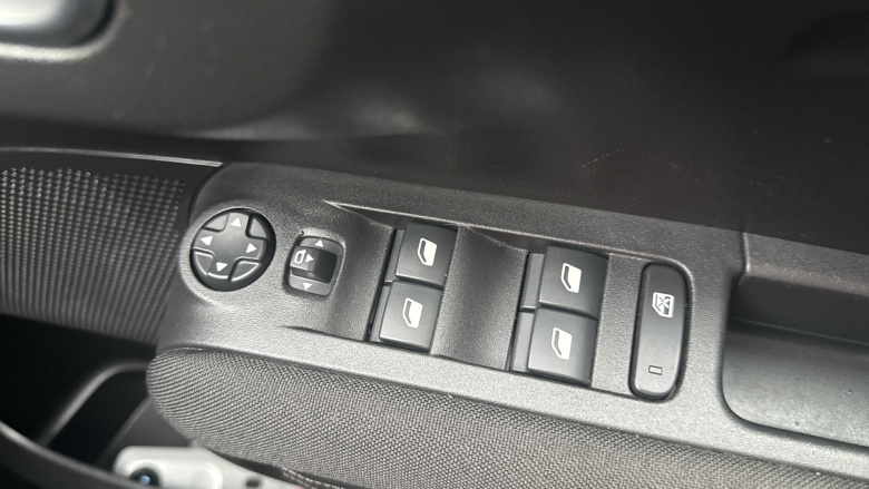 Citroen C3 Aircross 1.2 PureTech 110 Shine 5dr Petrol Hatchback